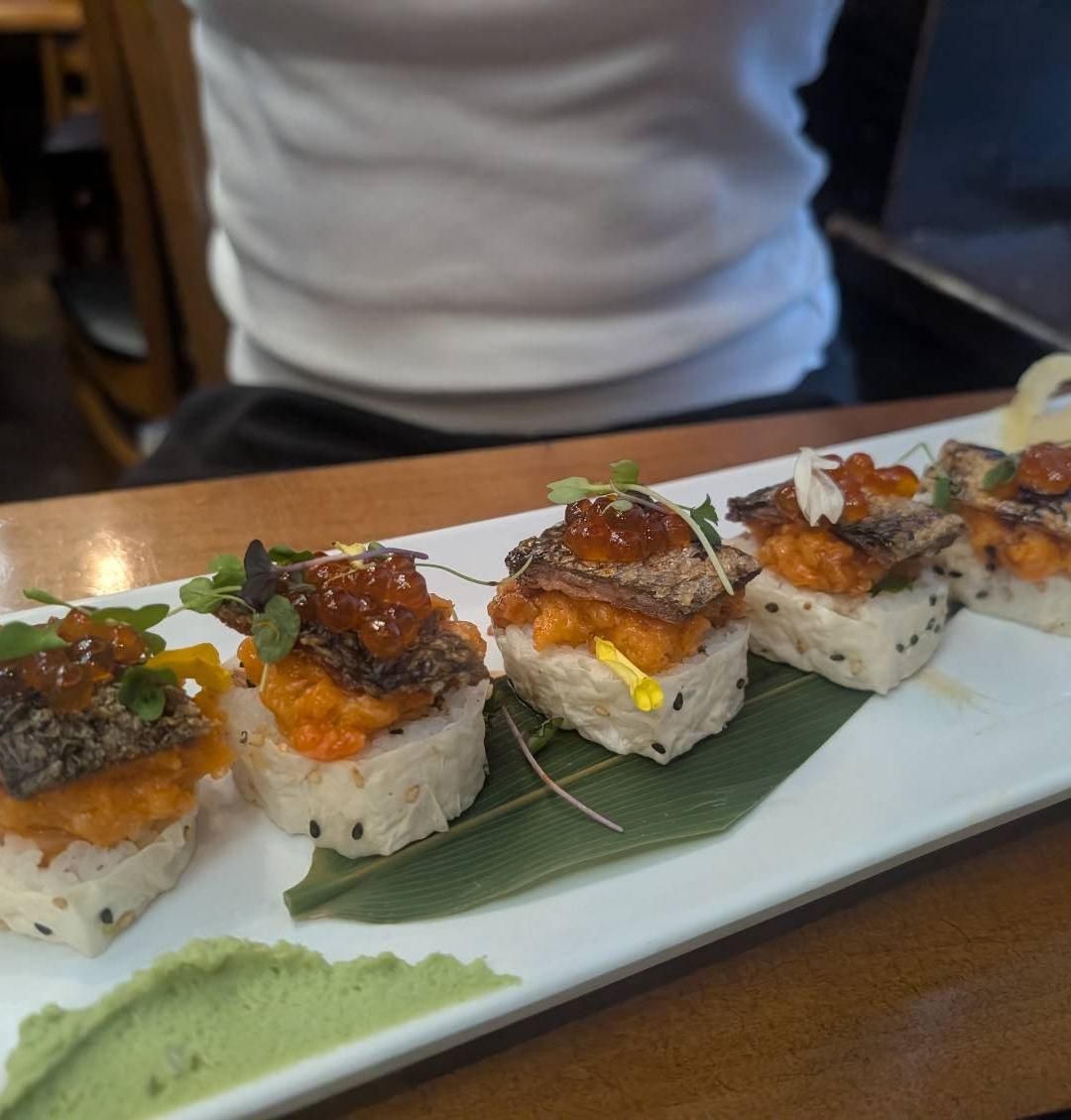 Super Salmon Roll